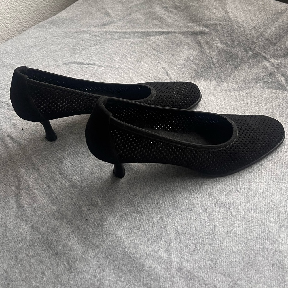 Stuart Weitzman Black Heels 8 - image 8